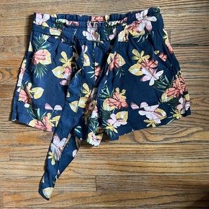 Time and Tru Hawaiian shorts